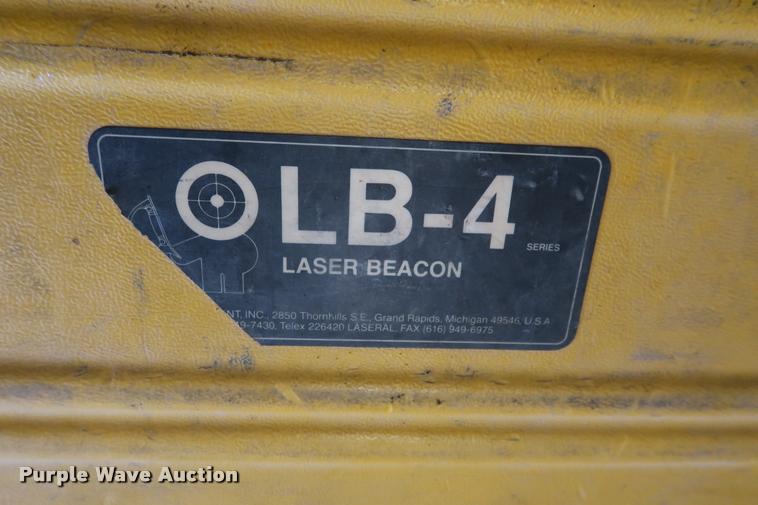 image for item K1796 Surveying equipment