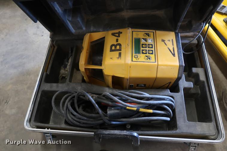 image for item K1796 Surveying equipment