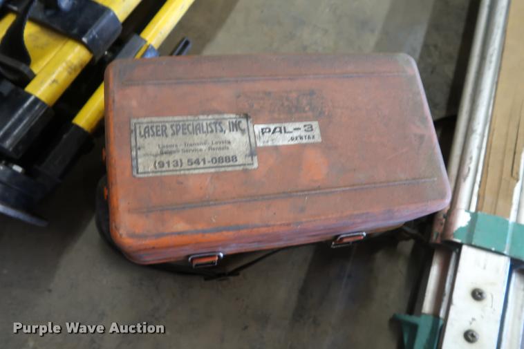 image for item K1796 Surveying equipment