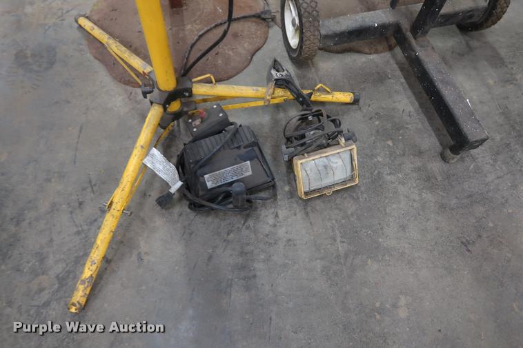 image for item K1811 Work lights