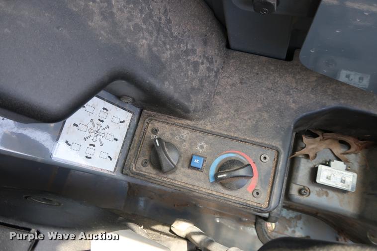 image for item K1815 2013 Takeuchi TL230 Series 2 skid steer