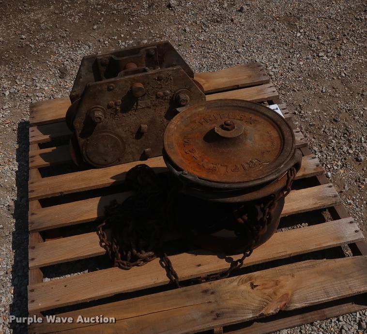 image for item K1816 Triplex two ton chain hoist