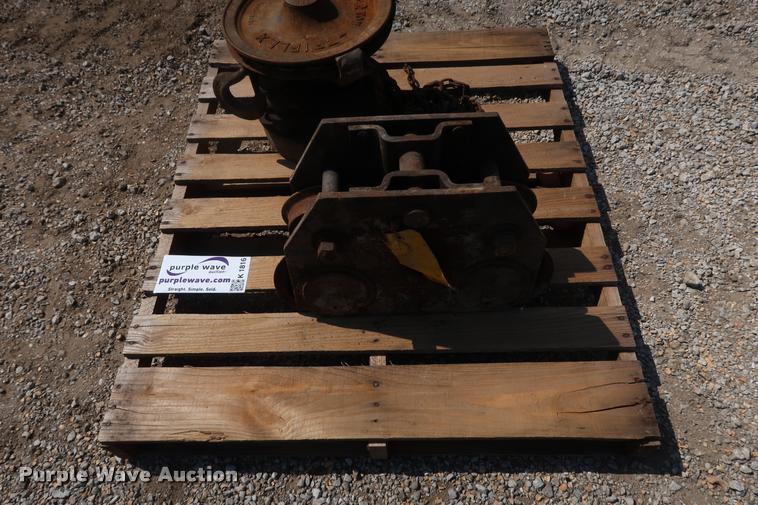 image for item K1816 Triplex two ton chain hoist