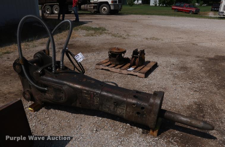 image for item K1817 Caterpillar hammer