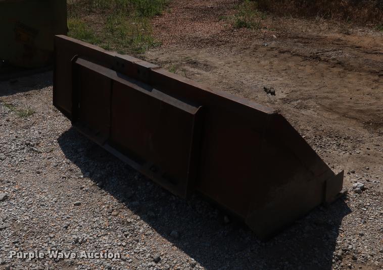 image for item K1818 Skid steer bucket