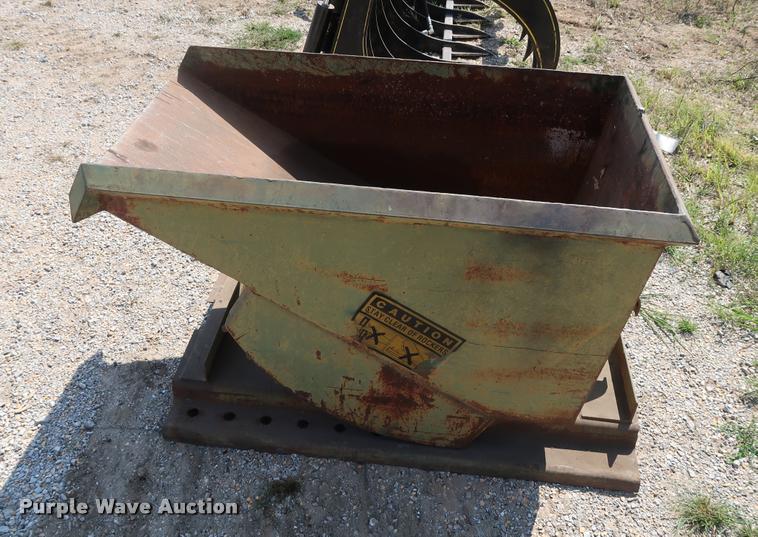 image for item K1819 Jesco refuse container