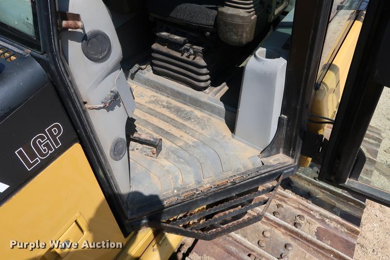 image for item K1822 2006 Caterpillar D5K LGP dozer