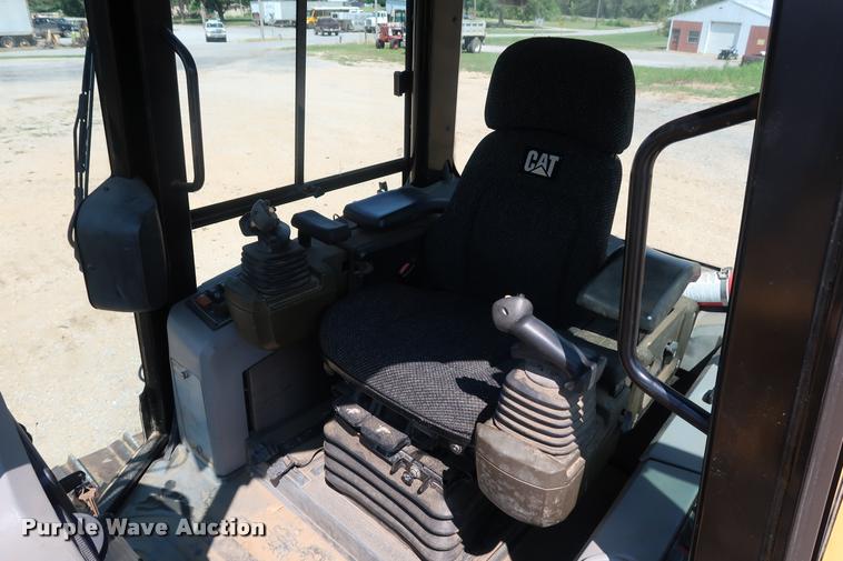 image for item K1822 2006 Caterpillar D5K LGP dozer