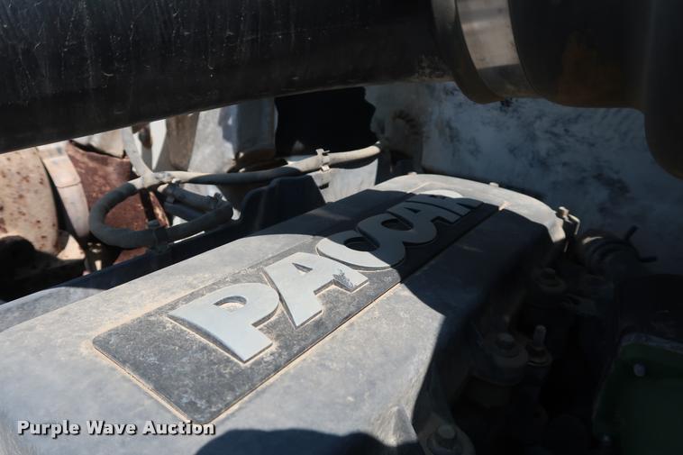 image for item K1824 2011 Peterbilt 348 roll off container truck