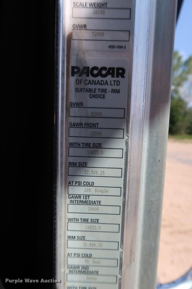 image for item K1824 2011 Peterbilt 348 roll off container truck