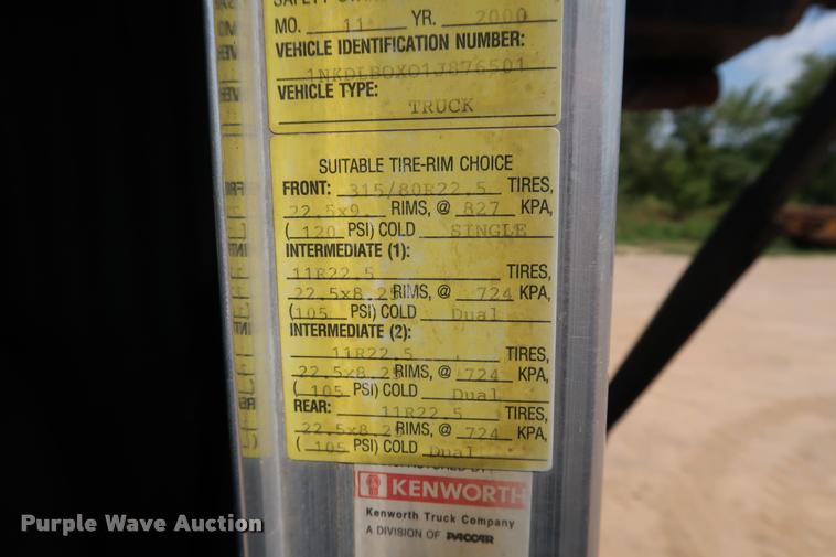 image for item K1825 2001 Kenworth T800 roll off container truck