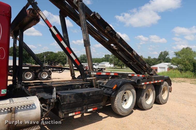 image for item K1825 2001 Kenworth T800 roll off container truck