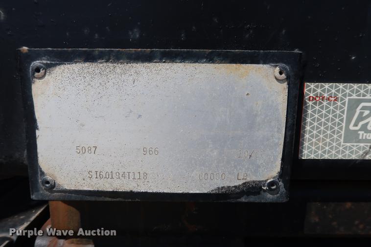 image for item K1825 2001 Kenworth T800 roll off container truck