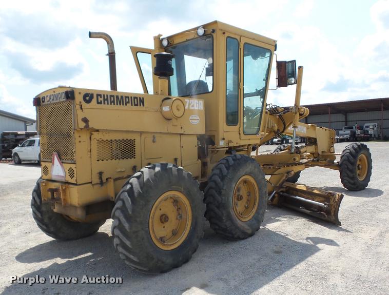 image for item K6441 Champion 720A motor grader