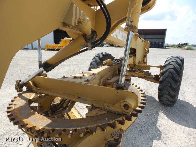 image for item K6441 Champion 720A motor grader