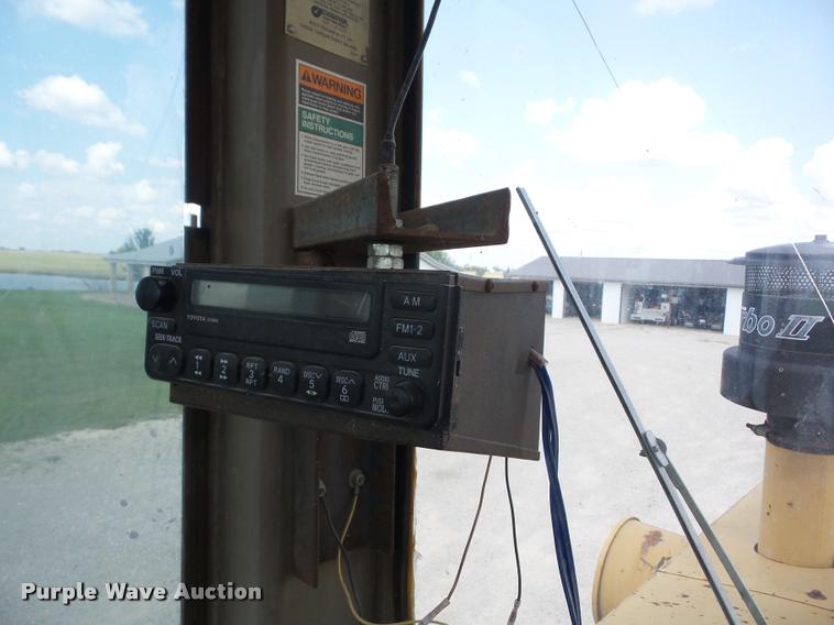 image for item K6441 Champion 720A motor grader