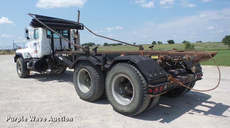 image for item K6444 1998 Mack RD688SX roll off container truck