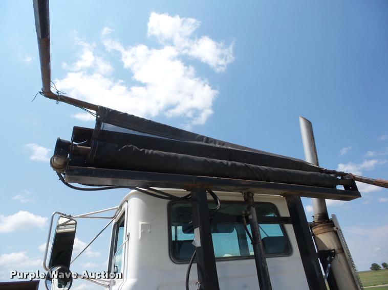 image for item K6444 1998 Mack RD688SX roll off container truck