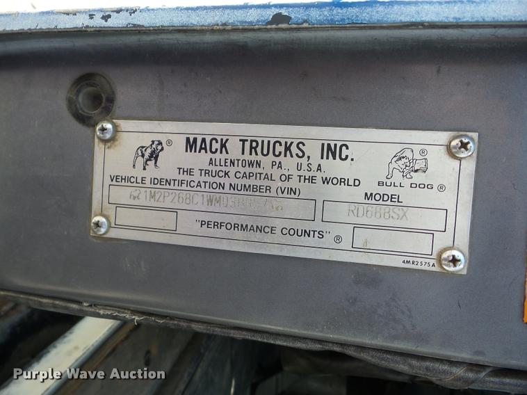 image for item K6444 1998 Mack RD688SX roll off container truck