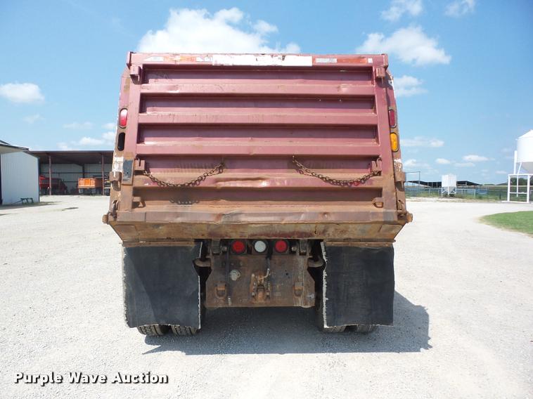 image for item K6448 2002 International F2674 dump truck