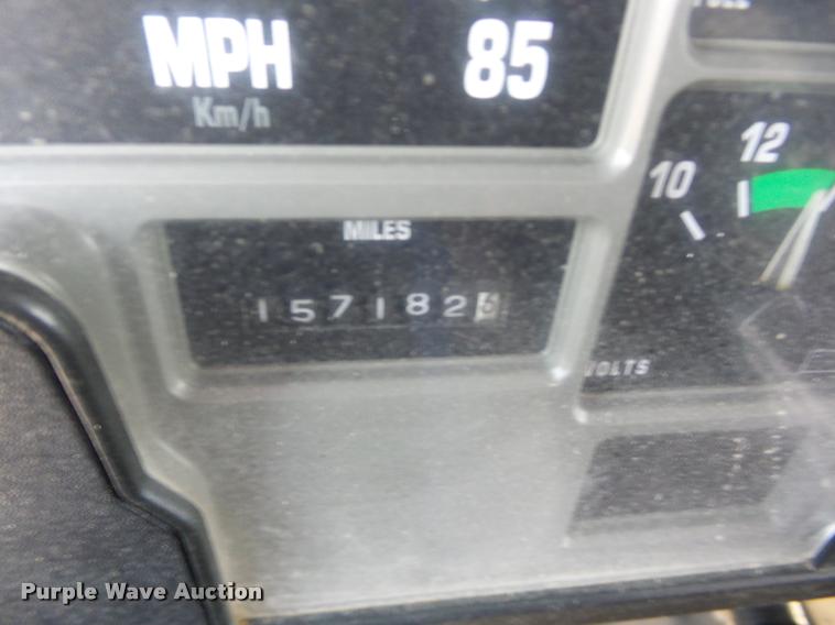 image for item K6448 2002 International F2674 dump truck