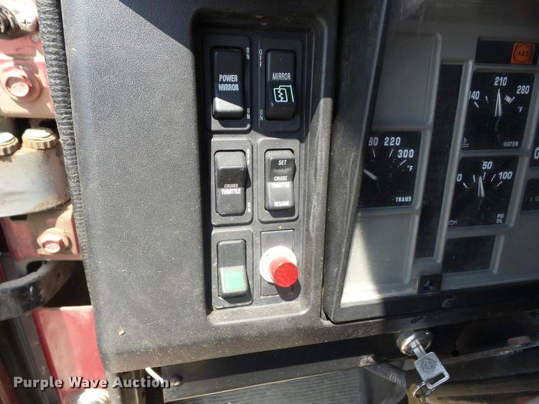 image for item K6448 2002 International F2674 dump truck