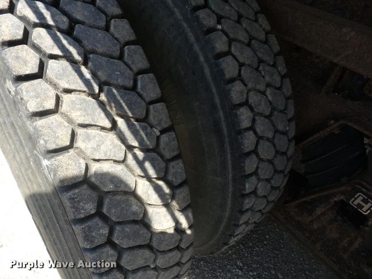 image for item K6448 2002 International F2674 dump truck