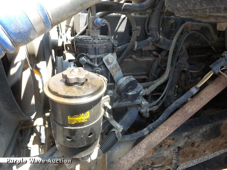 image for item K6448 2002 International F2674 dump truck