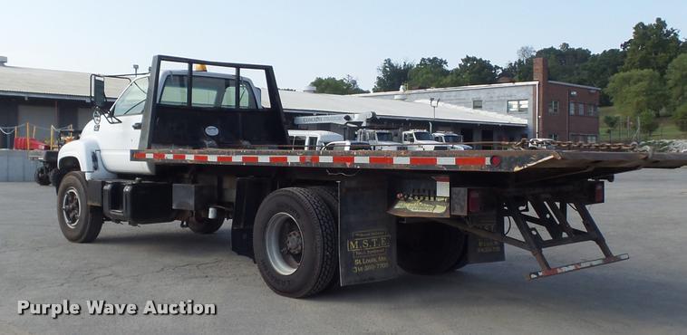 image for item K7502 1997 Chevrolet C7500 roll back truck