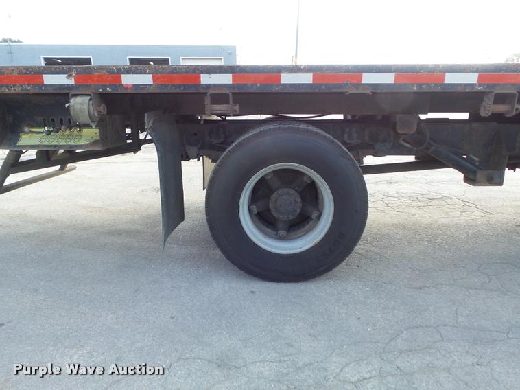 image for item K7502 1997 Chevrolet C7500 roll back truck