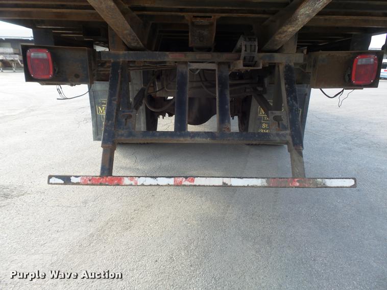 image for item K7502 1997 Chevrolet C7500 roll back truck