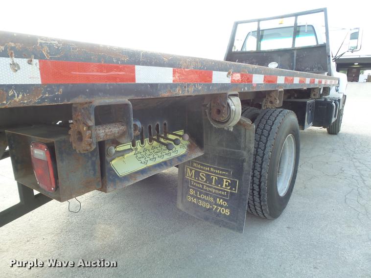 image for item K7502 1997 Chevrolet C7500 roll back truck