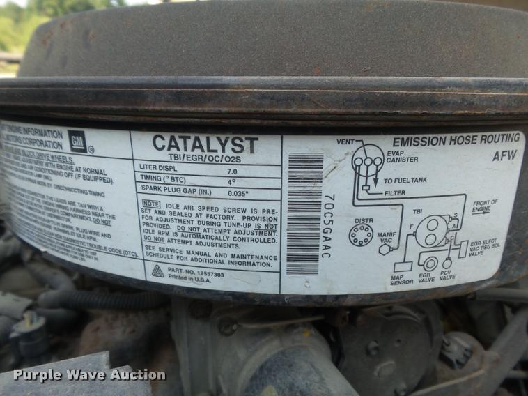 image for item K7502 1997 Chevrolet C7500 roll back truck