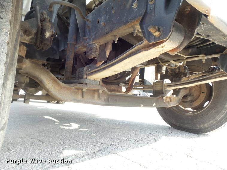 image for item K7502 1997 Chevrolet C7500 roll back truck