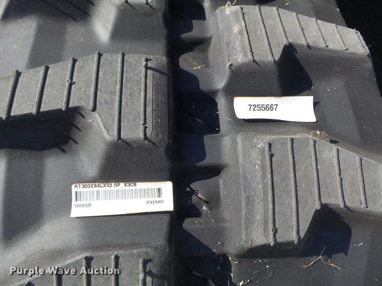 image for item K7503 2011 Bobcat E35 mini excavator