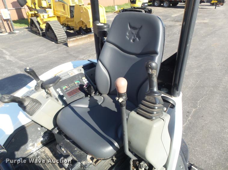 image for item K7503 2011 Bobcat E35 mini excavator