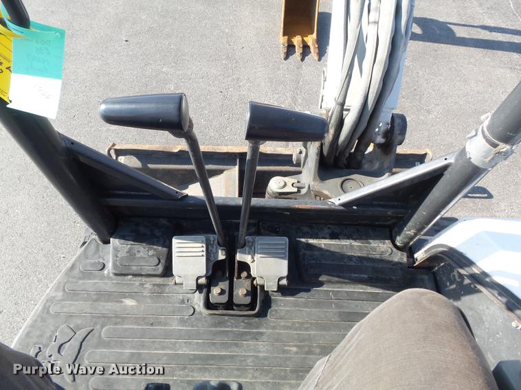 image for item K7503 2011 Bobcat E35 mini excavator