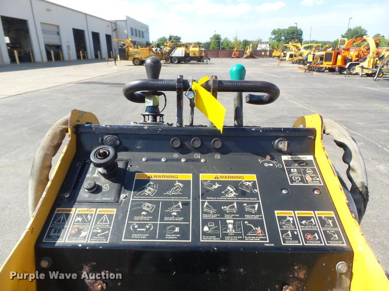 image for item K7509 2006 Vermeer S600TX compact utility loader