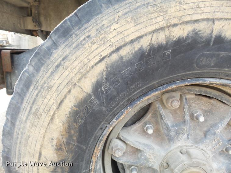 image for item K7511 1997 Mack RD690S ready mix truck