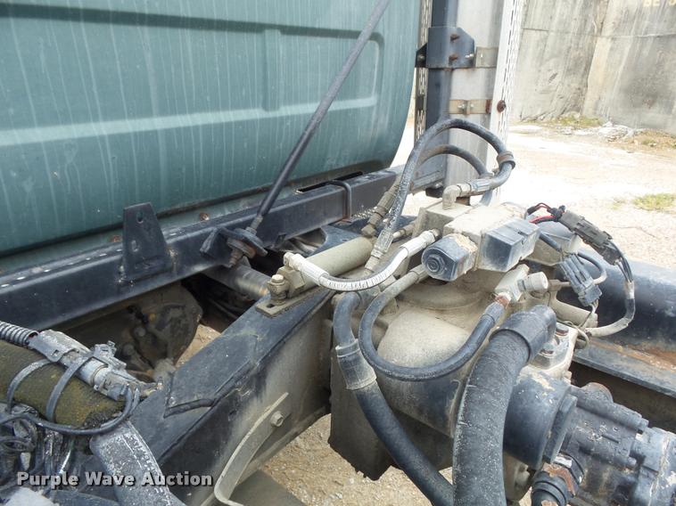 image for item K7511 1997 Mack RD690S ready mix truck