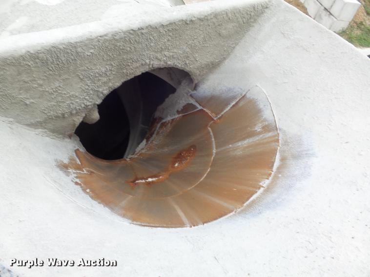 image for item K7511 1997 Mack RD690S ready mix truck