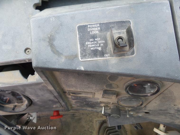 image for item K7511 1997 Mack RD690S ready mix truck