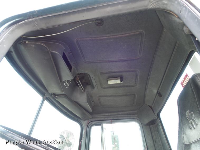 image for item K7511 1997 Mack RD690S ready mix truck