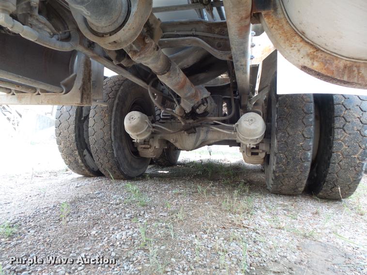 image for item K7511 1997 Mack RD690S ready mix truck