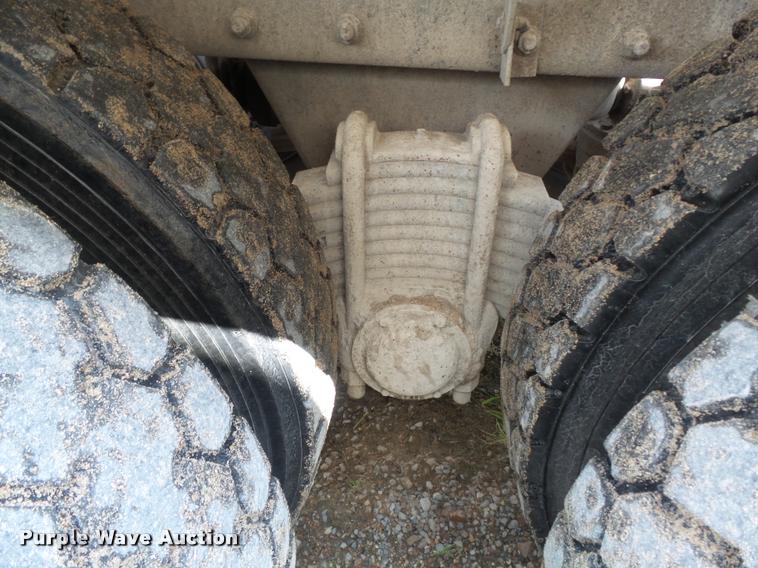 image for item K7511 1997 Mack RD690S ready mix truck