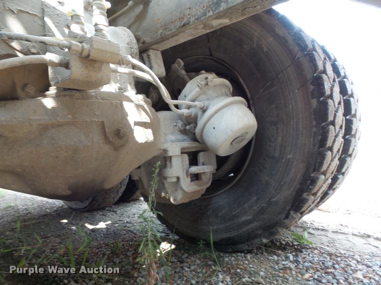 image for item K7511 1997 Mack RD690S ready mix truck