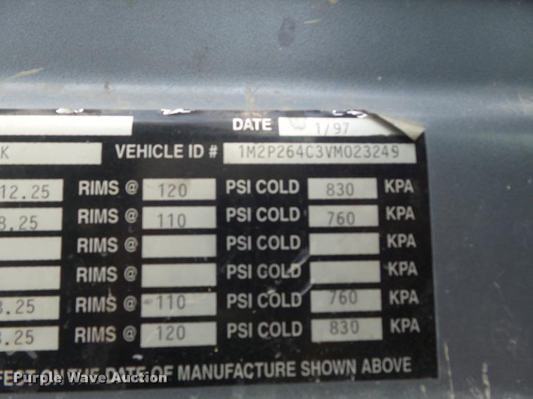 image for item K7511 1997 Mack RD690S ready mix truck