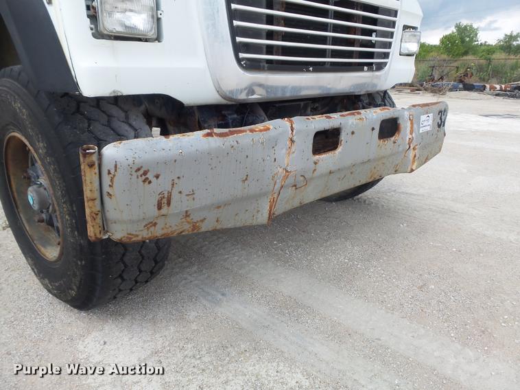 image for item K7512 1992 Ford LT9000 ready mix truck