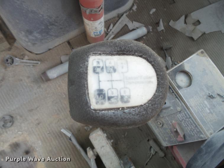 image for item K7512 1992 Ford LT9000 ready mix truck