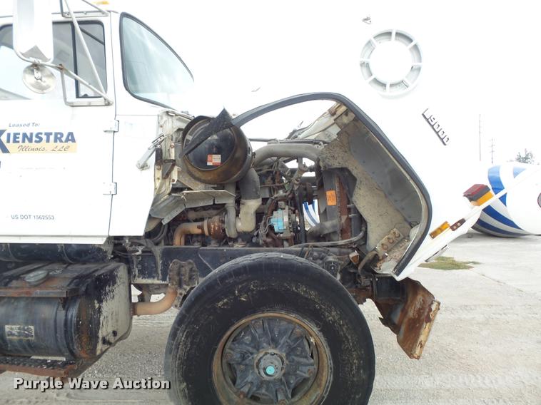 image for item K7512 1992 Ford LT9000 ready mix truck